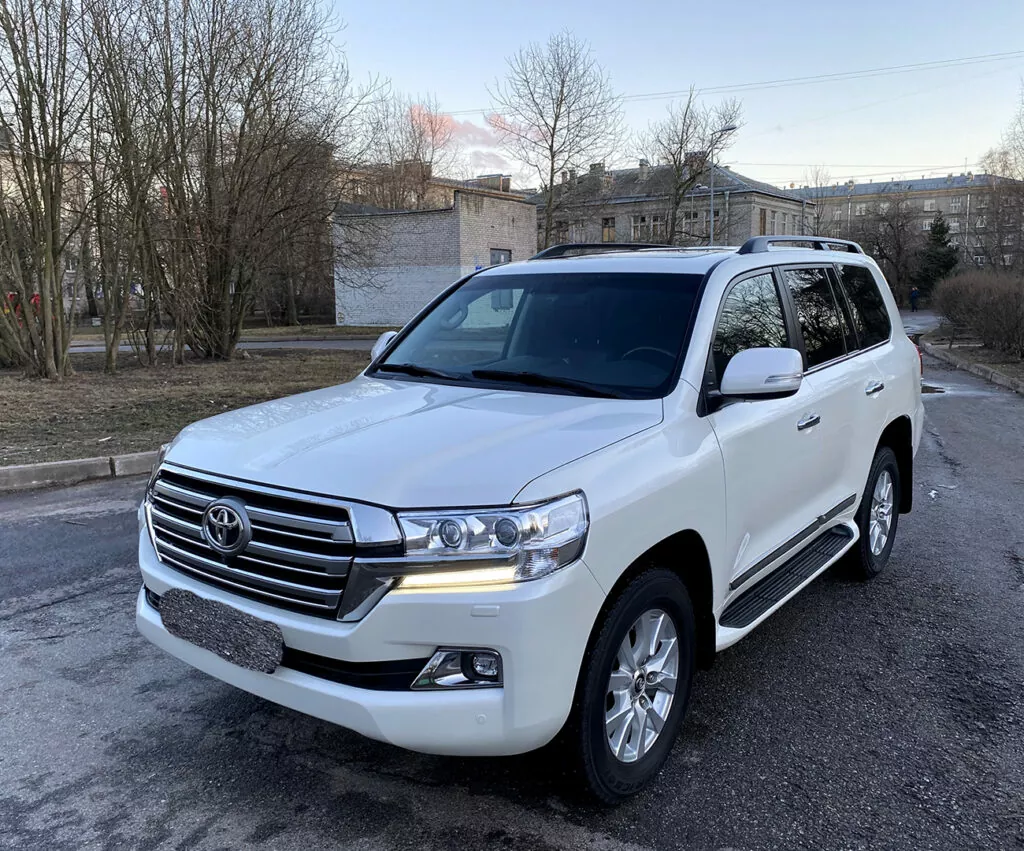 Выкуп японского авто TOYOTA LAND CRUISER 200 4.6 A.Т. 2017 г.в